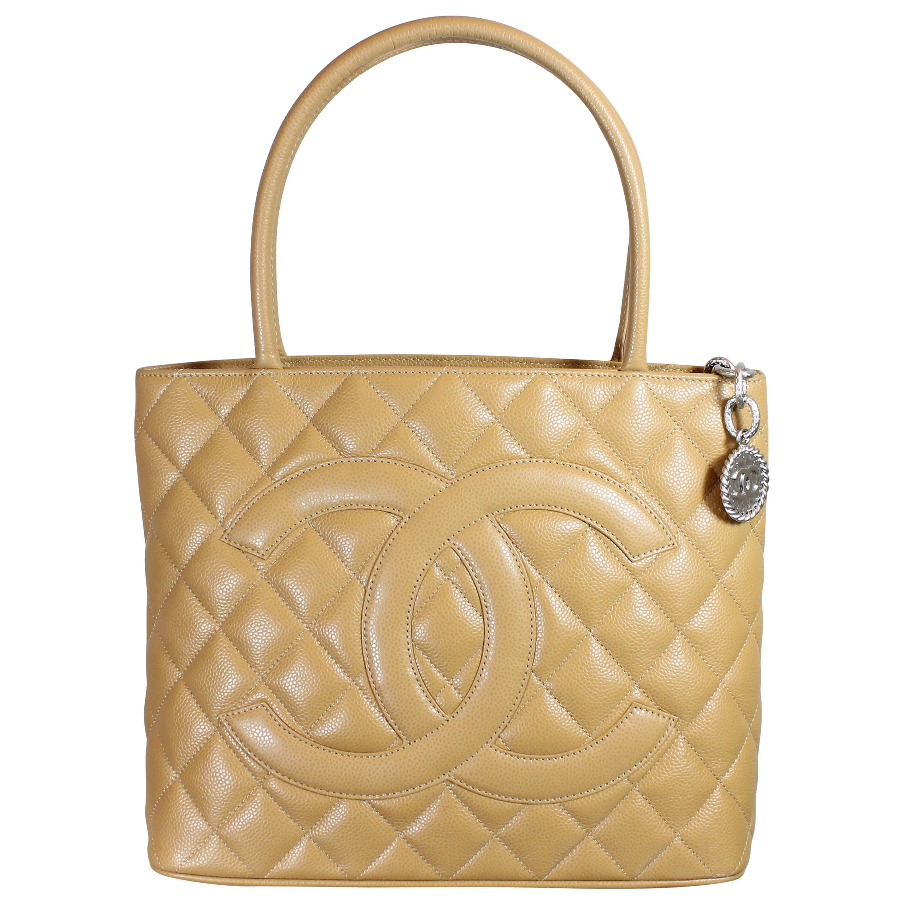 Brand New With Tags - Chanel 2000 Beige Classic Medallion Tote Bag For Sale
