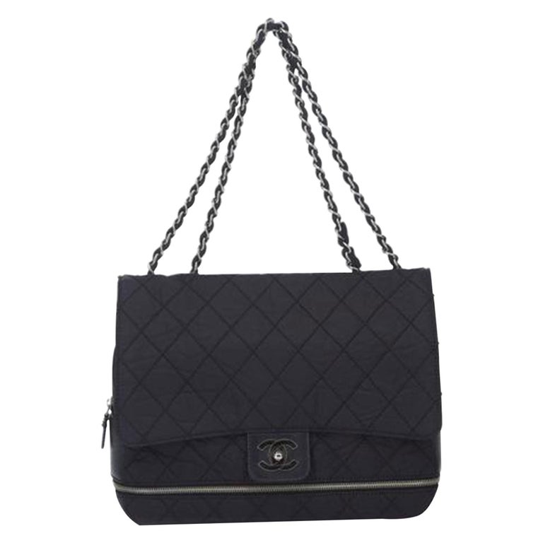 Chanel Matelasse Chain Shoulder Bag - 6 For Sale on 1stDibs