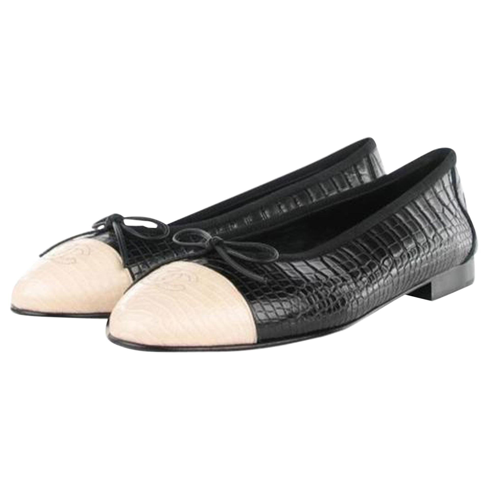 Chaussures à talons compensés en crocodile et alligator, édition limitée noire et blanche, Chanel 39,5