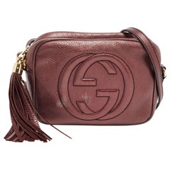 Gucci Metallic Burgunderfarbene Soho Disco-Umhängetasche aus Leder