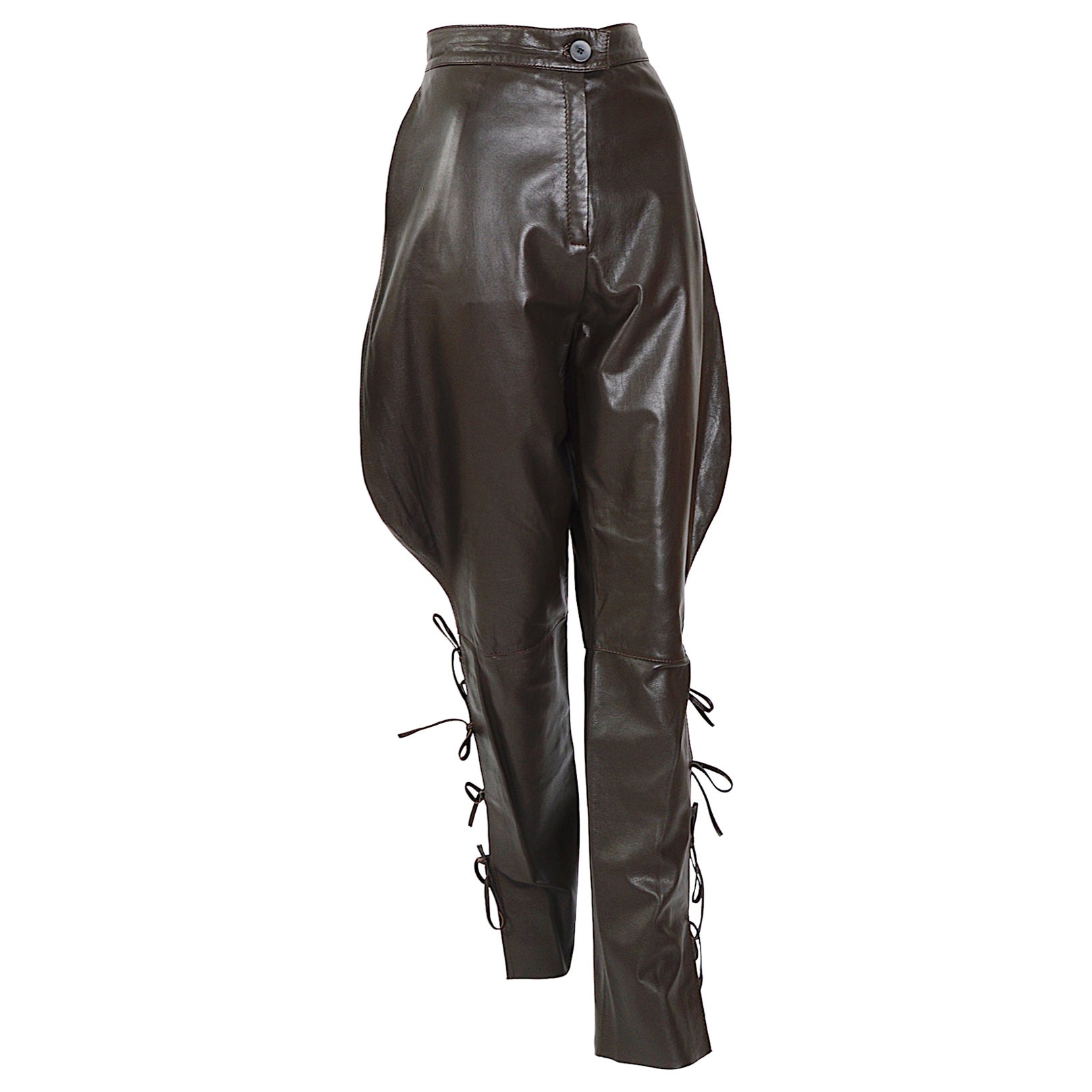 Vintage 1970s unsigned exquisite equestrian style brown leather jodhpur pants For Sale