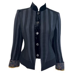 Etro Schwarze Jacke aus Seidenmischung Größe 44 / US 8 Military inspiriert mit BlumenManschetten