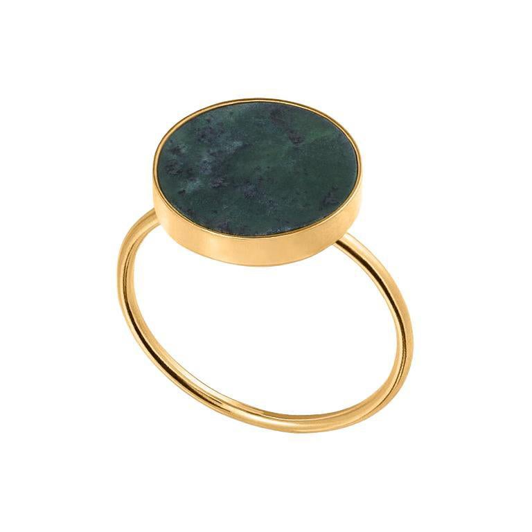 Ring with green nephrite jade gold size 6.5 For Sale