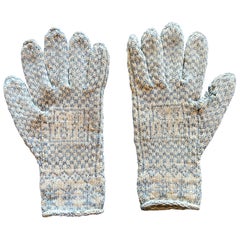 A pair of Sanquhar wool knitted gloves near Dumfries dated 1818 - Scotland