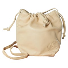 Sac à cordon en cuir beige Loewe NEW