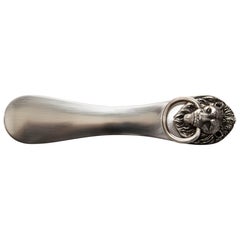 Antico calzascarpe Reed & Barton placcato in argento con maschera a testa di leone