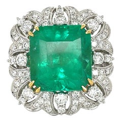 Retro 10 carat Emerald and Diamond 18K Yellow and White Gold Ring 