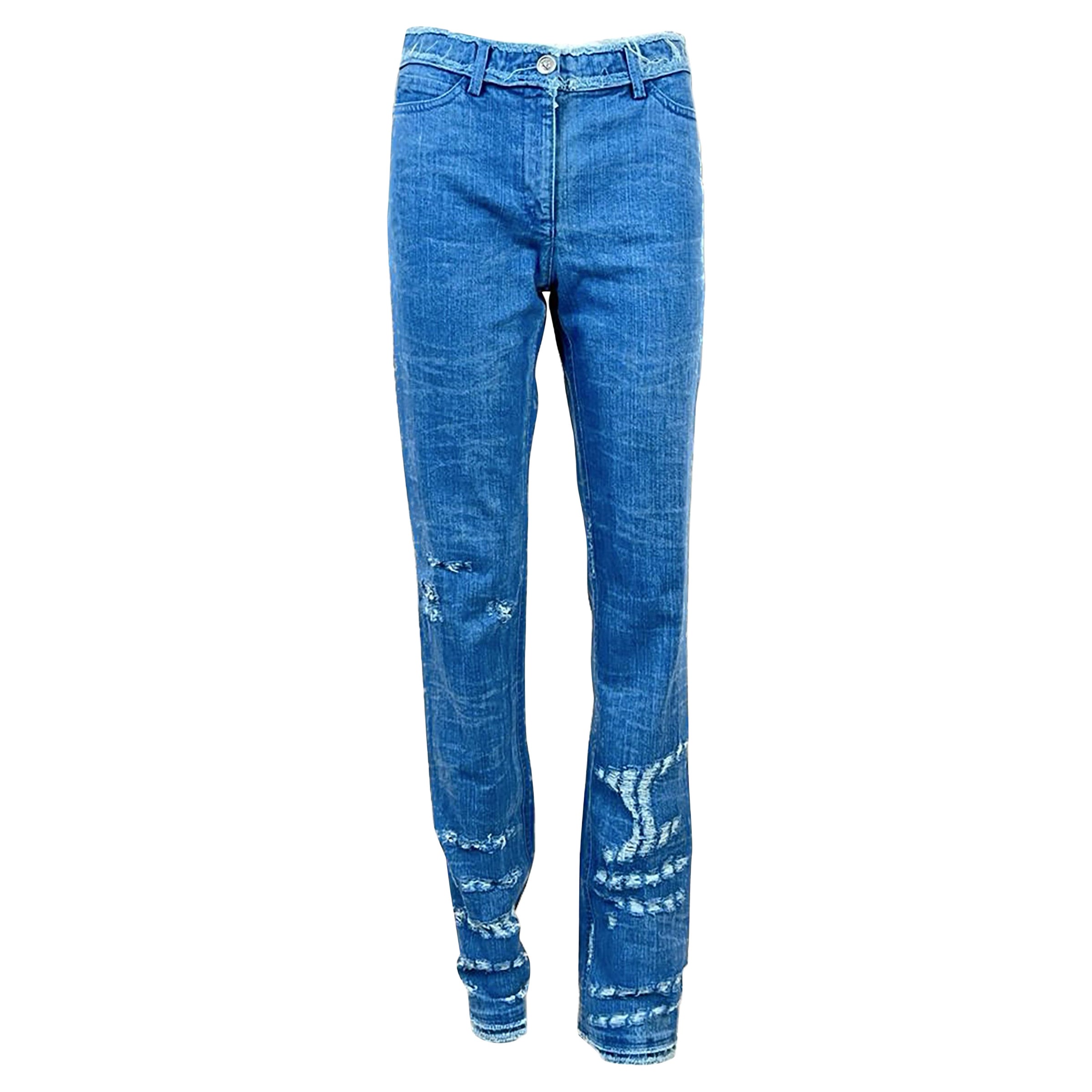 Chanel New Distressed Jeans im Angebot