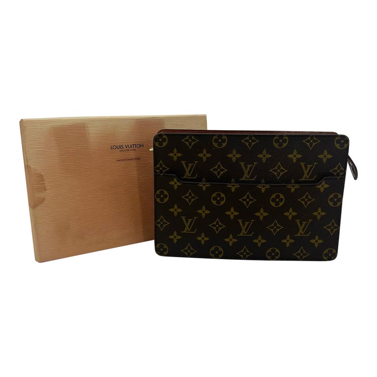 LOUIS VUITTON Pochette Homme clutch bag For Sale at 1stDibs