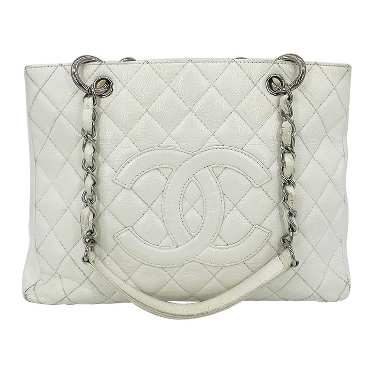 Petite Shopping Tote Chanel Handbags for Women - Vestiaire Collective