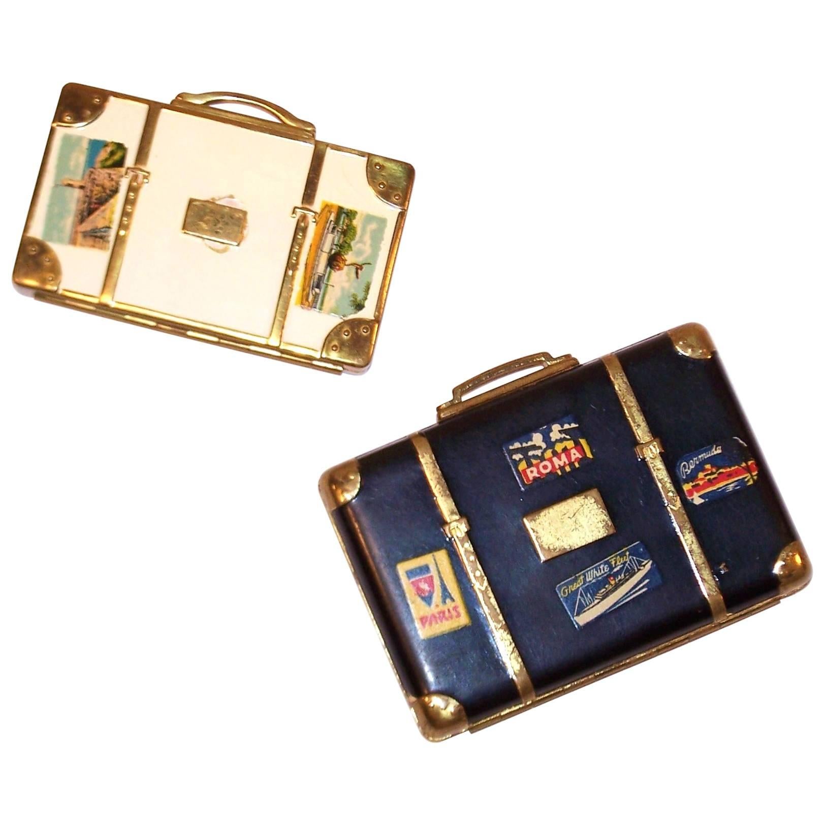 Whimsical 1940
s Miniature Suitcase Powder Compacts