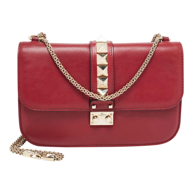 Vintage Valentino Shoulder Bags - 92 For Sale at 1stDibs | valentino bag  sale, c valentino vintage handbags, valentino shoulder bag sale