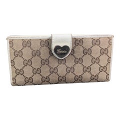 Gucci Vintage G Clasp Wallet - Neutrals Wallets, Accessories - GUC950627