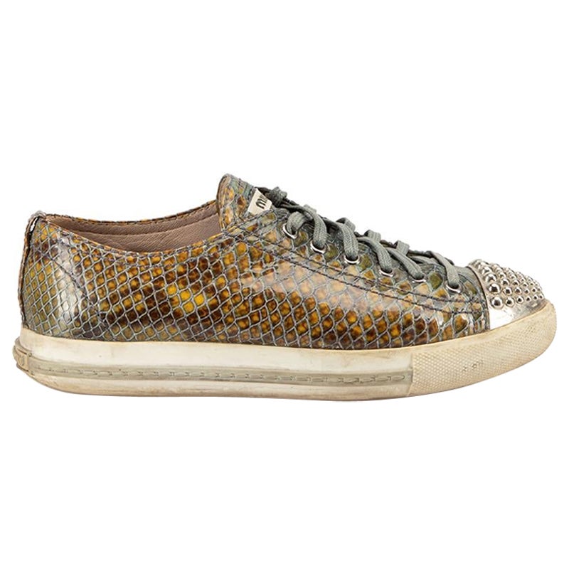 Green Leather Lizard-Effect Embellished Cap-Toe Low Trainers Size IT 37.5 For Sale