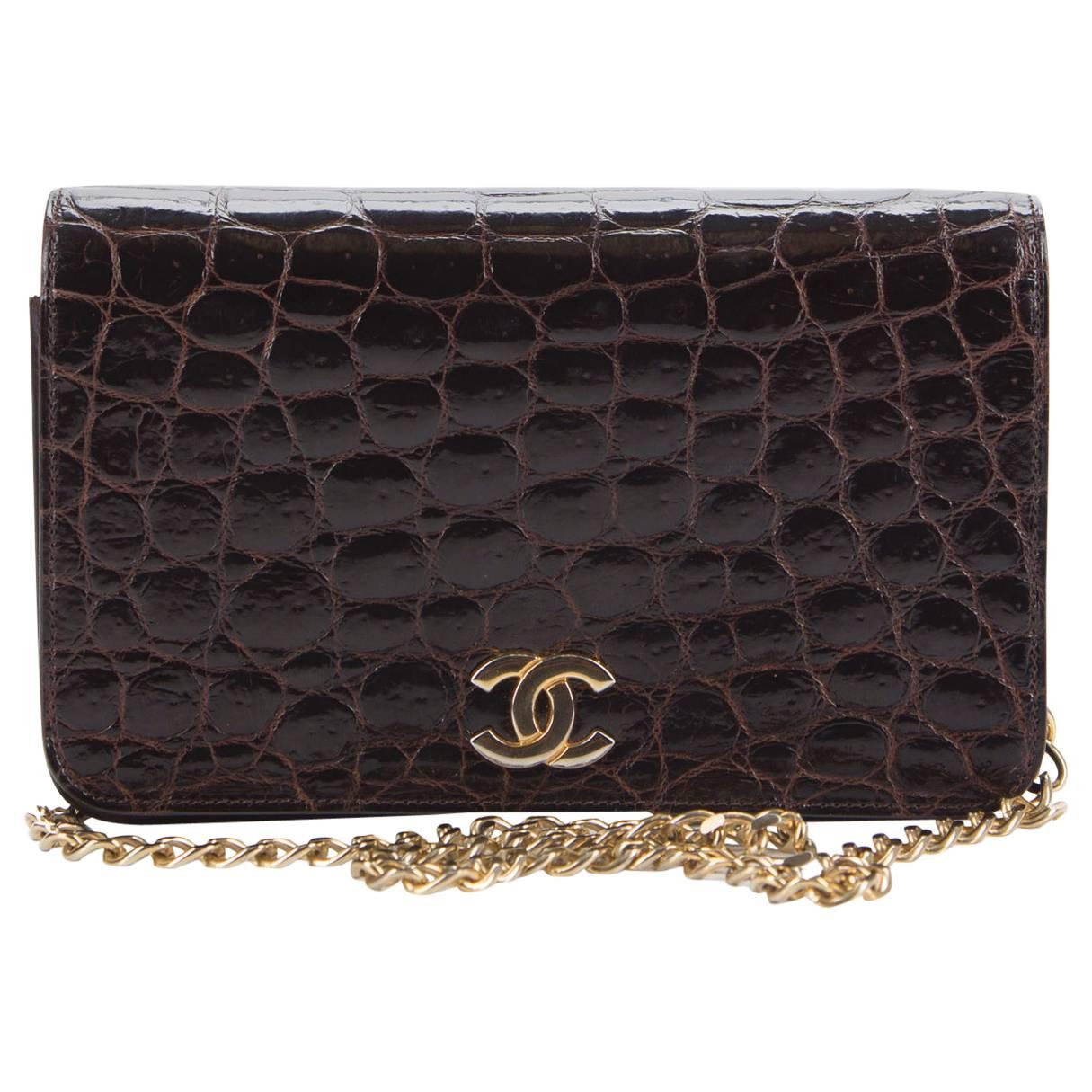 Vintage Chanel Brown Glazed Alligator Leather GHW Chain Strap Small Flap Bag For Sale