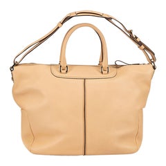 Tod's Women's Beige Leather Shoulder Bag