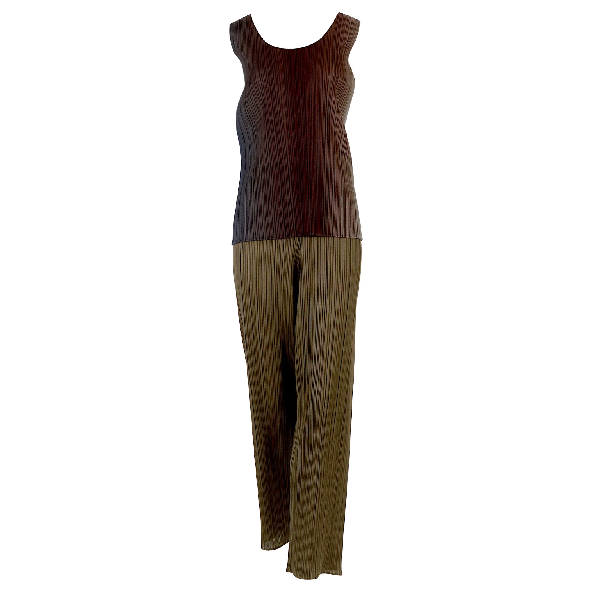 Issey Miyake vintage 90s pleated green multi colored ombre top and pants set  For Sale