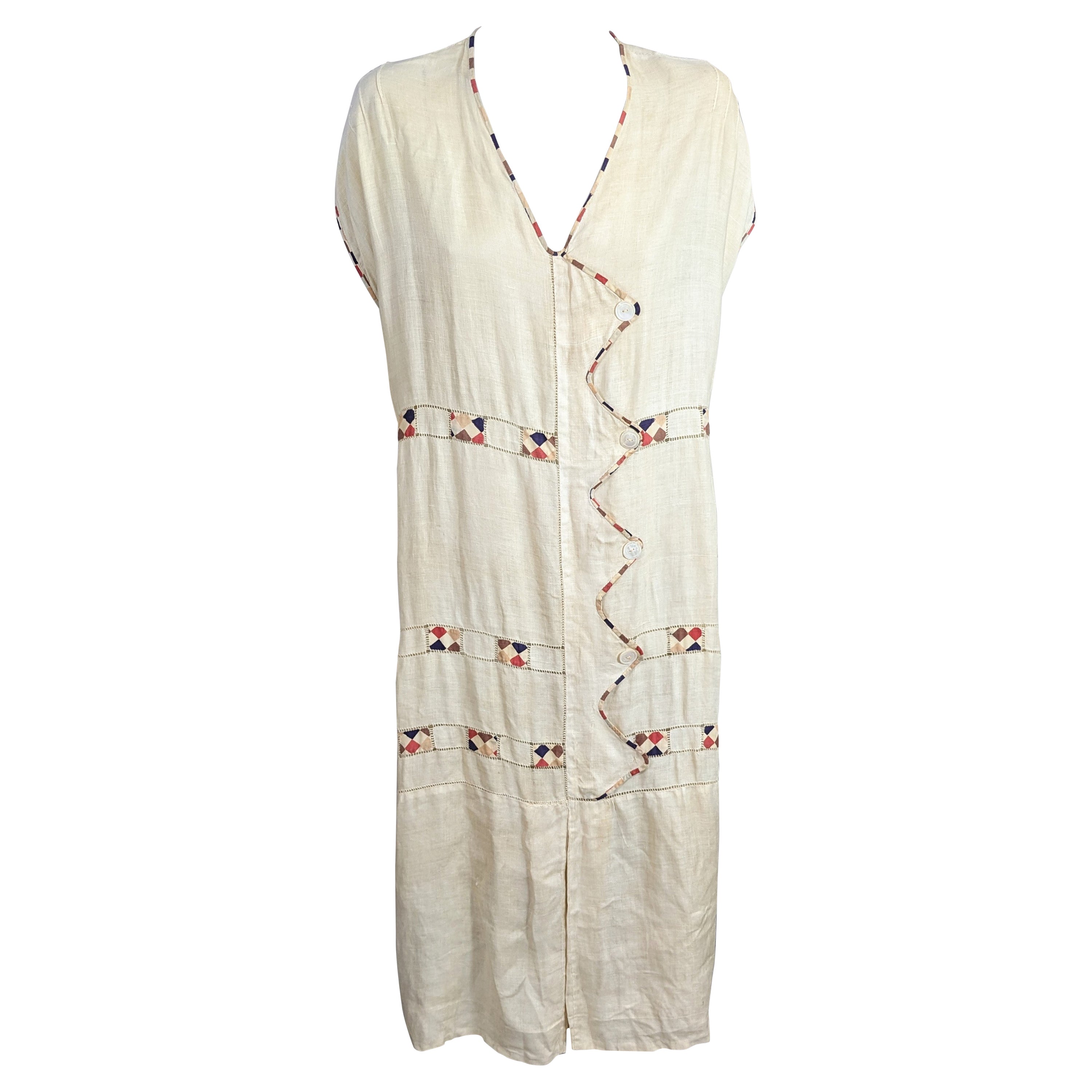 Robe de jour Art Déco en lin européen des années 1920 en vente