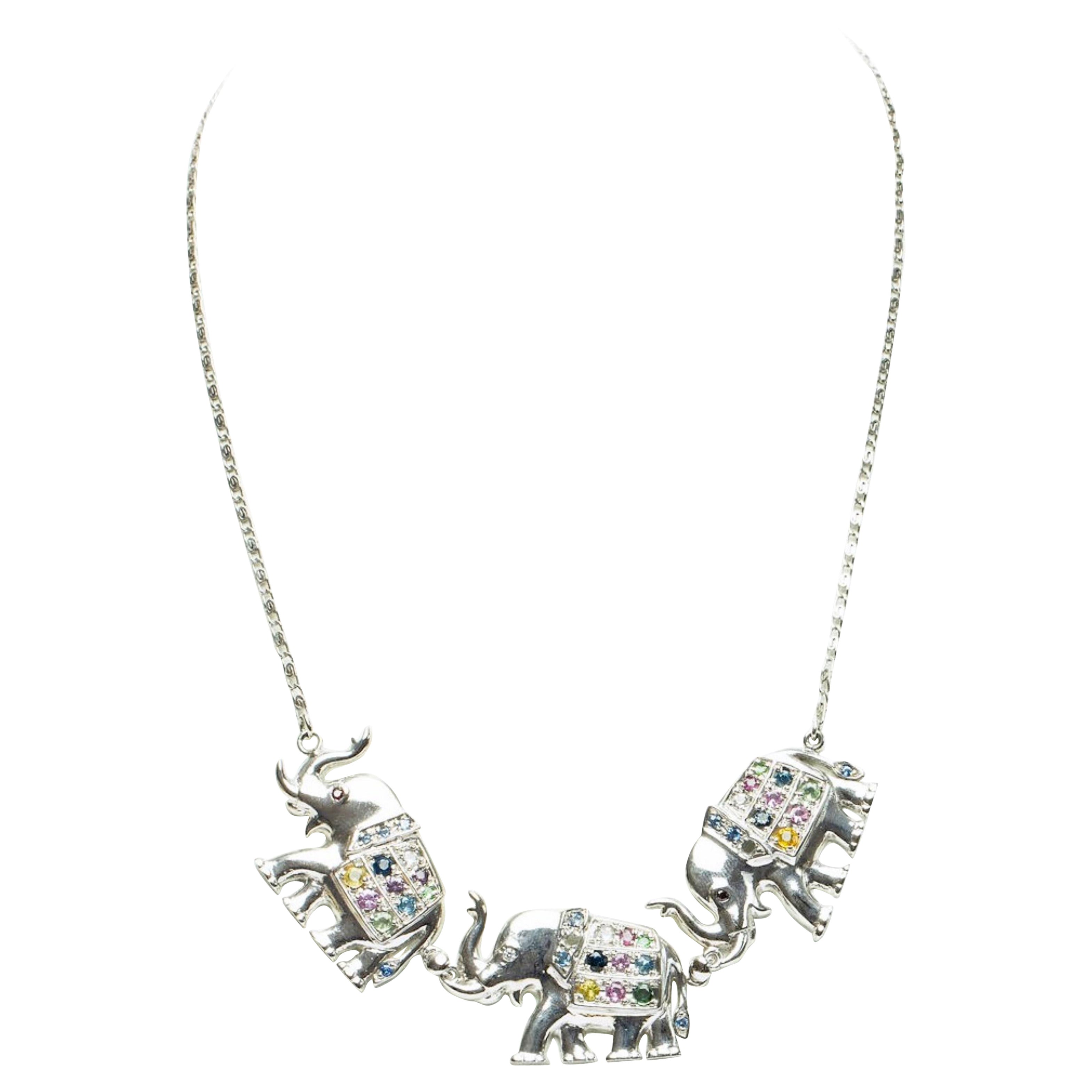 Zafiro Motivo Animal Elefante Trío Collar de Piedras Preciosas en venta 2