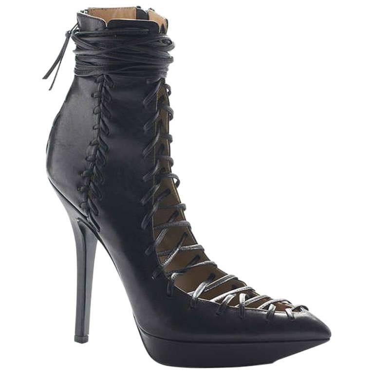Versace Black Leather Lace-Up Boots Sz 38 For Sale