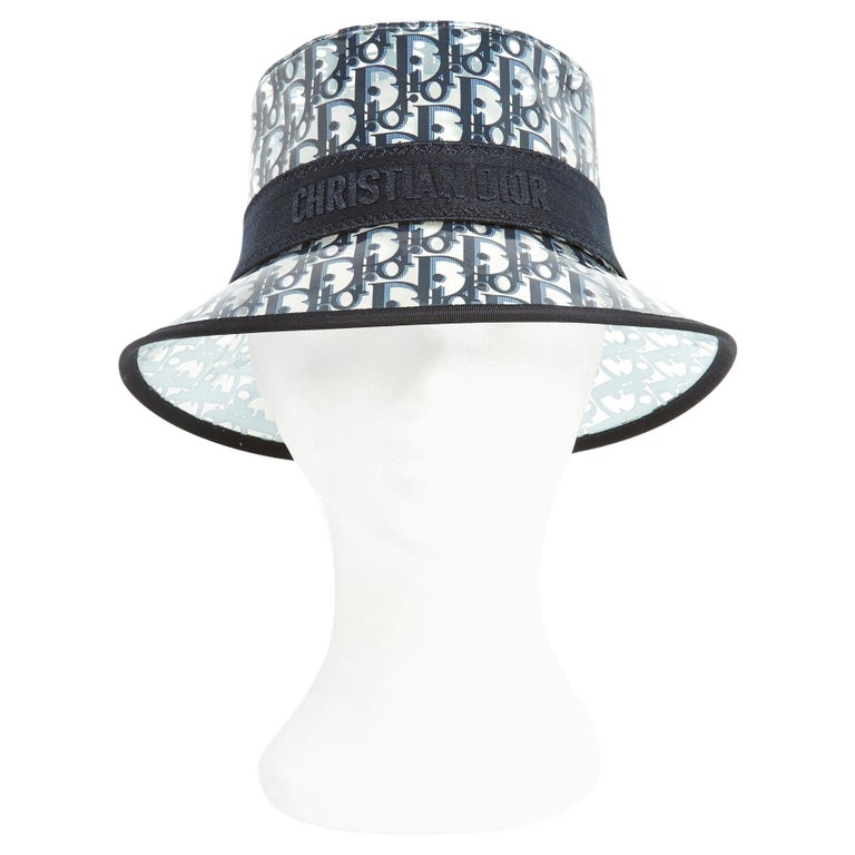 Navy Dior Bucket Hat  Dior hat, Bucket hat fashion, Outfits with hats