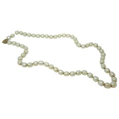 Signed 1950s Miriam Haskell Single Strand Faux Pearl Necklace