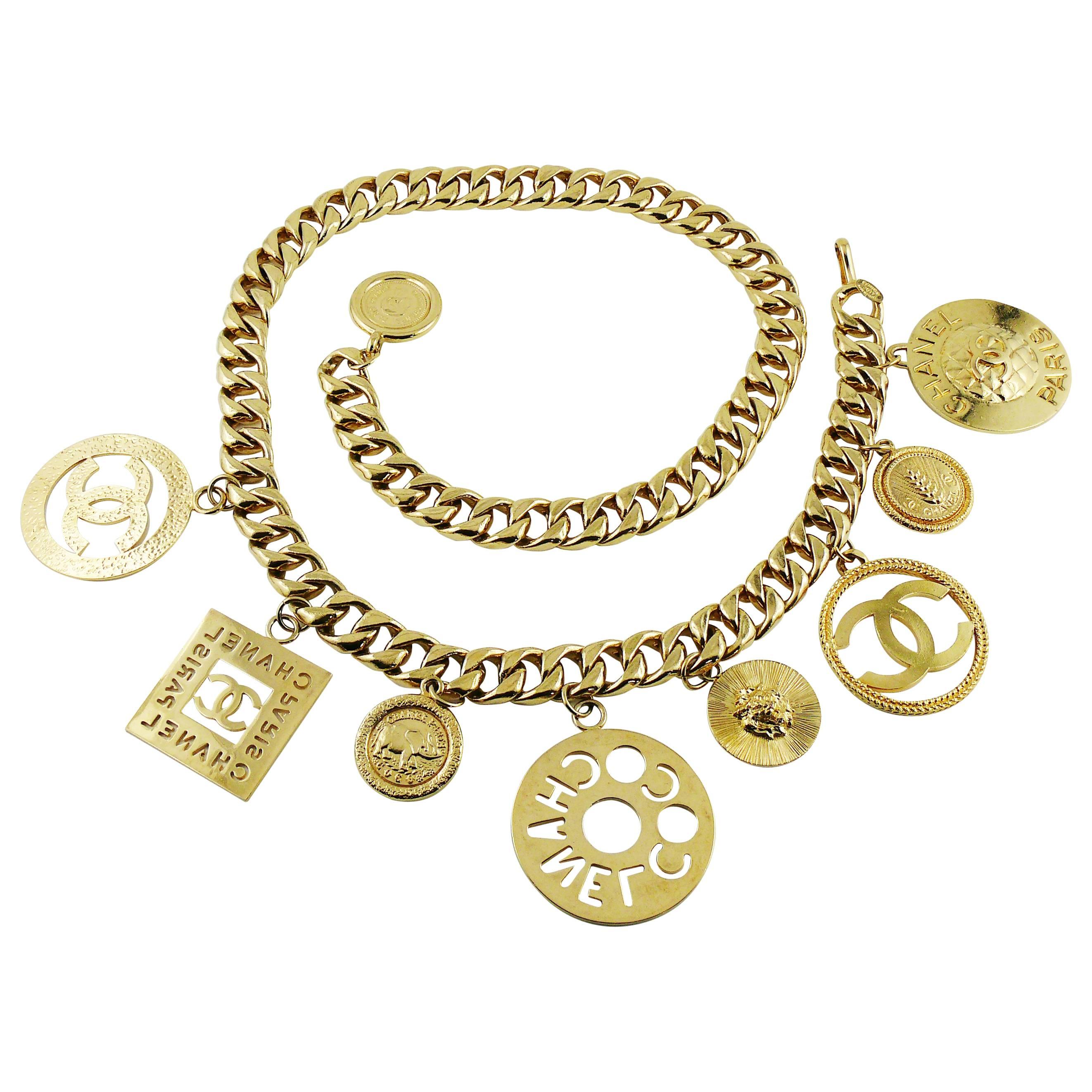 Chanel Vintage 1990s Chunky Gold Toned Chain Belt/Necklace with Charms