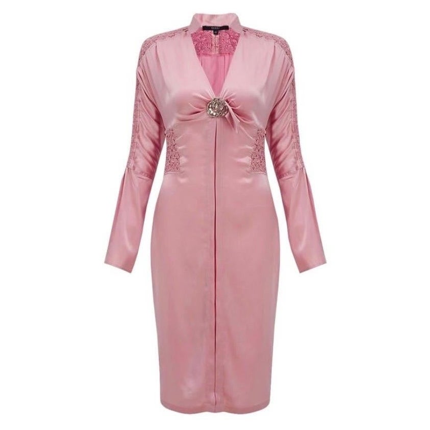 2004 Vintage Tom Ford für Gucci Rystal verschönertes rosa Seidenkleid NEU! Größe 40 im Angebot