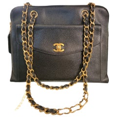 CHANEL Black Used Caviar Skin Leather Shoulder Bag