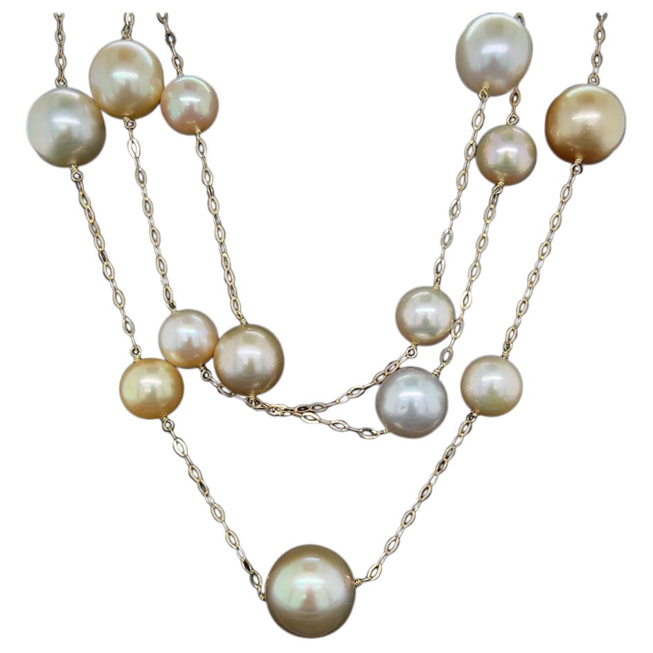 Vintage Golden and White South Sea Pearl Gold Link Necklace For Sale