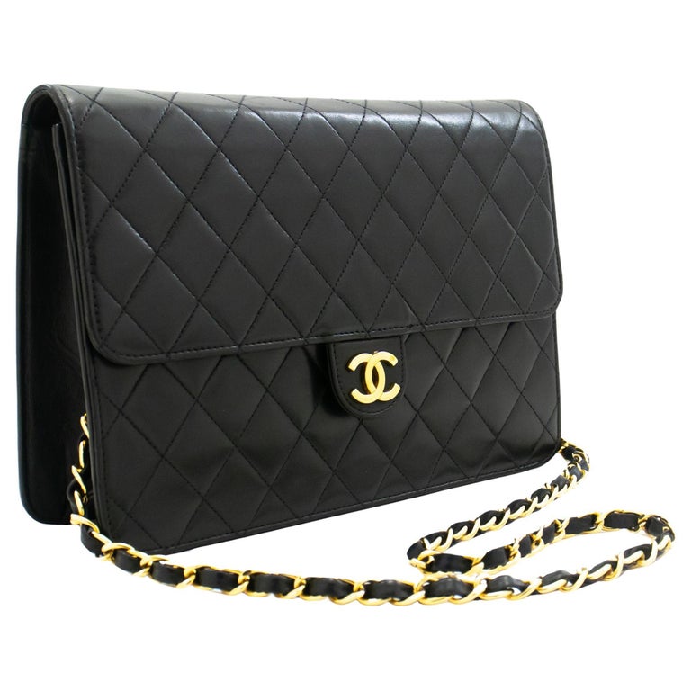 CHANEL Chain Shoulder Bag Black Clutch Flap Quilted Purse Lambskin at  1stDibs