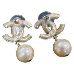 Chanel CC Logo Pearl Earrings