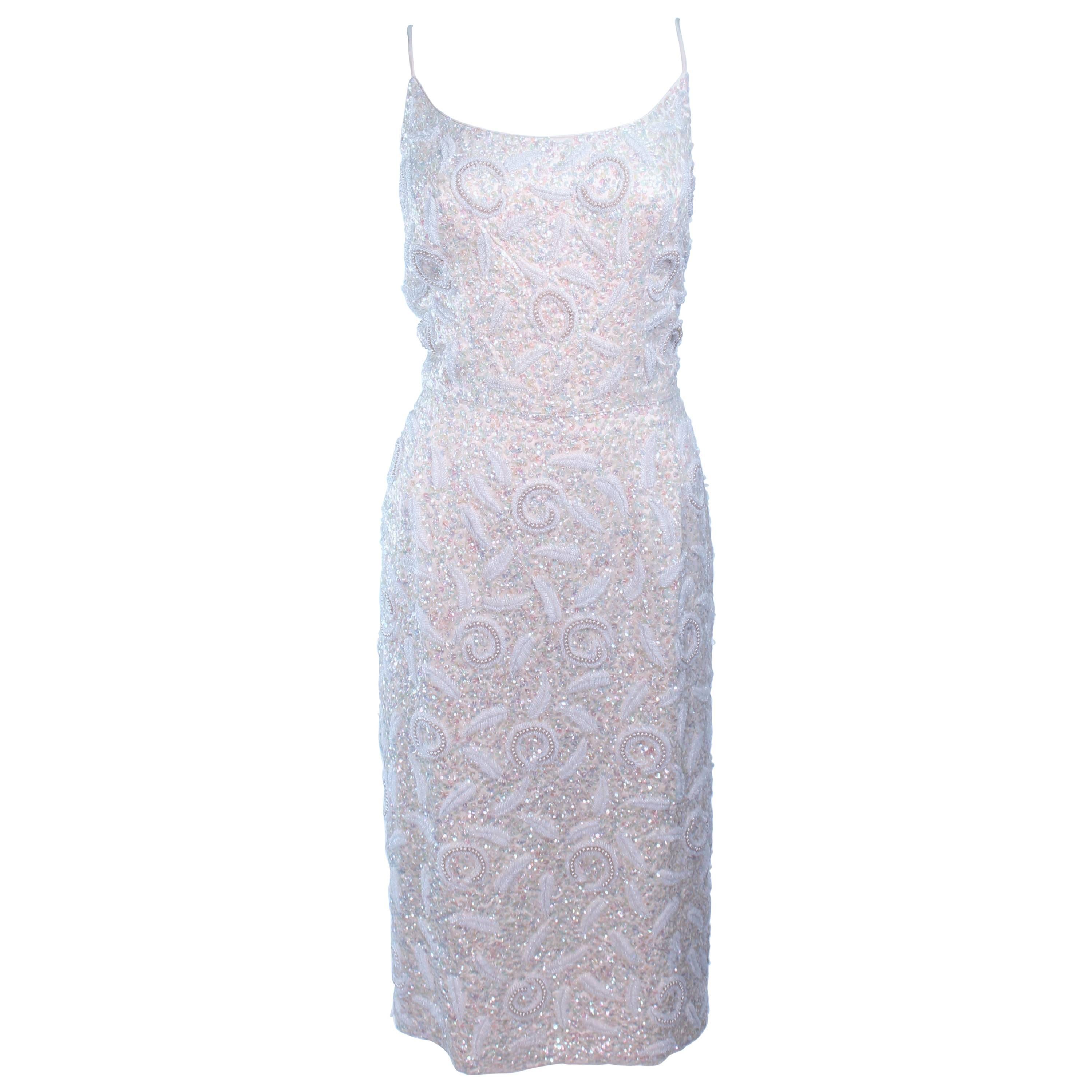 SWEE LO HAUTE COUTURE INTERNATIONAL Ivory Iridescent Cocktail Dress Size 8 10 For Sale