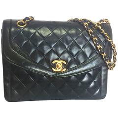 Vintage Chanel black lambskin chain shoulder 2.55 shoulder bag, pentagon flap 3