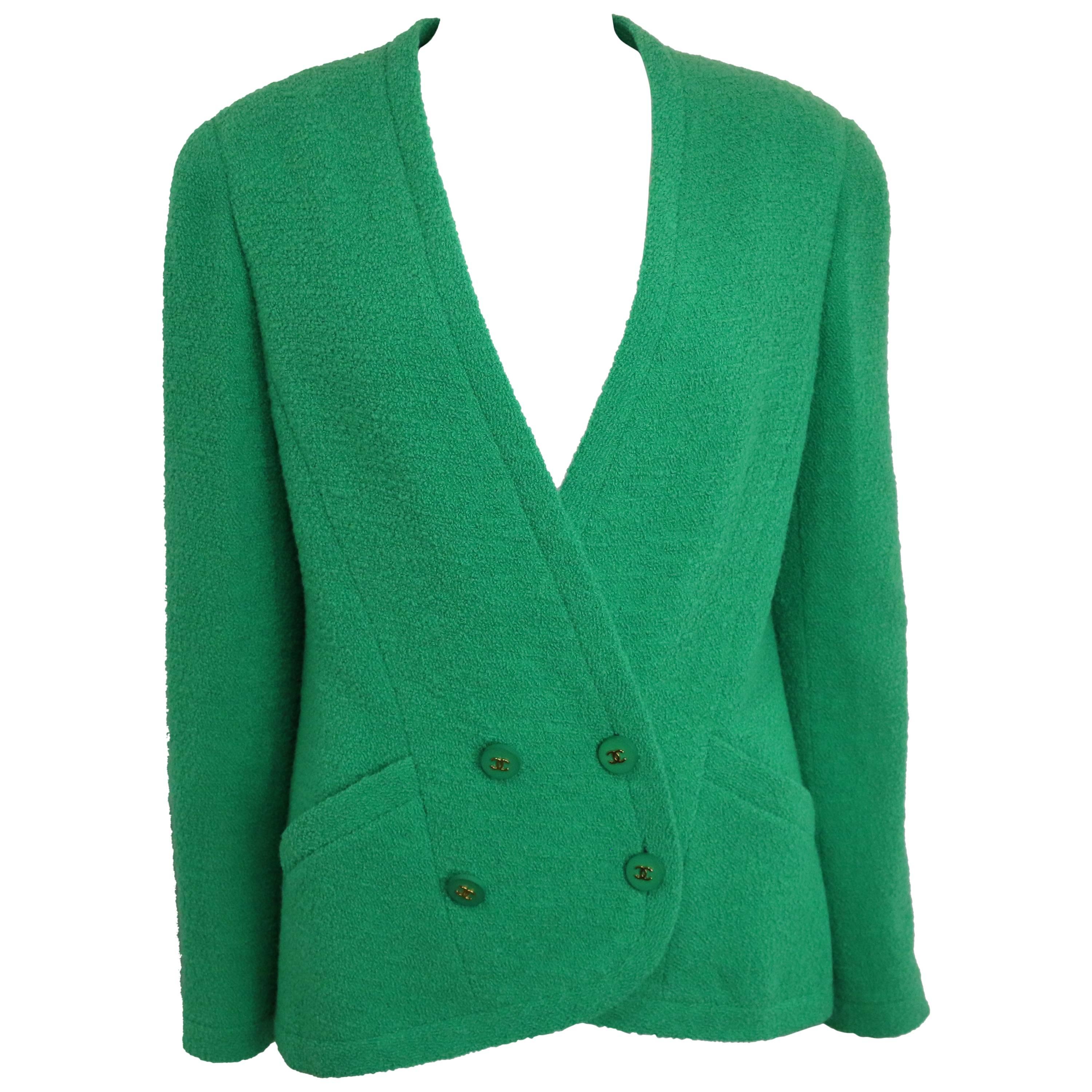 94 Chanel Green Boucle Wool Collarless Double Breasted Jacket 