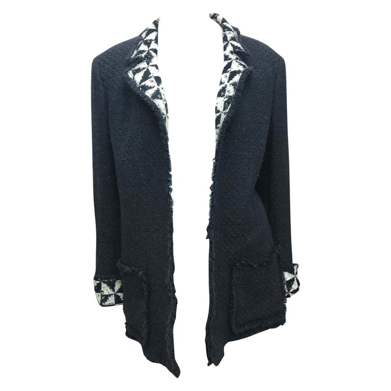 Chanel Tweed Jacket 2004 - 14 For Sale on 1stDibs