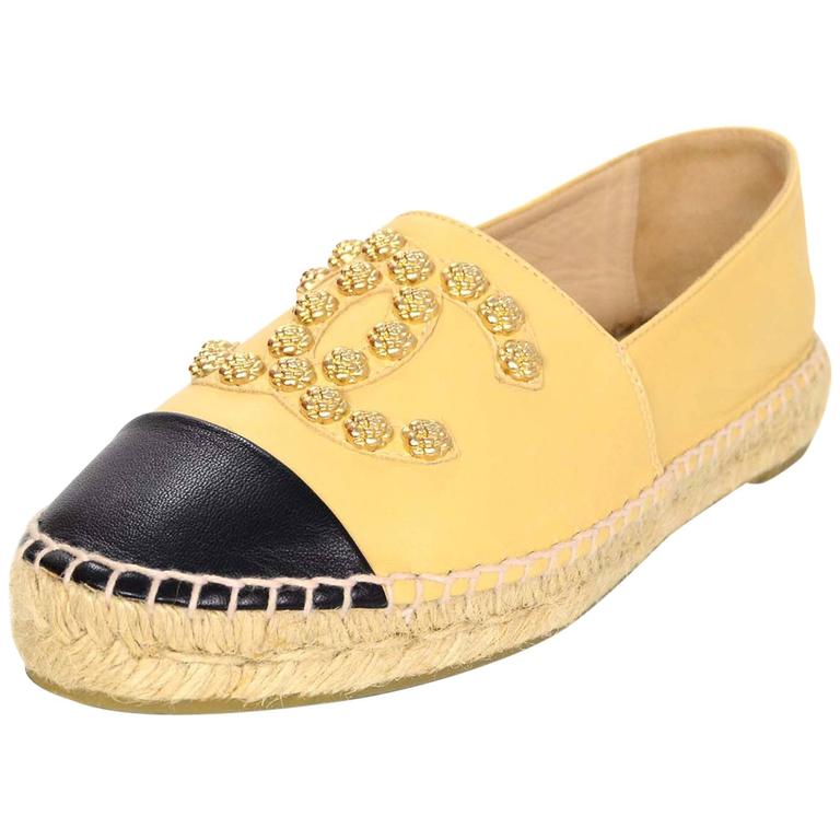 Chanel Nude and Black 2015 Studded Camelia CC Espadrilles sz 38 For Sale at  1stDibs