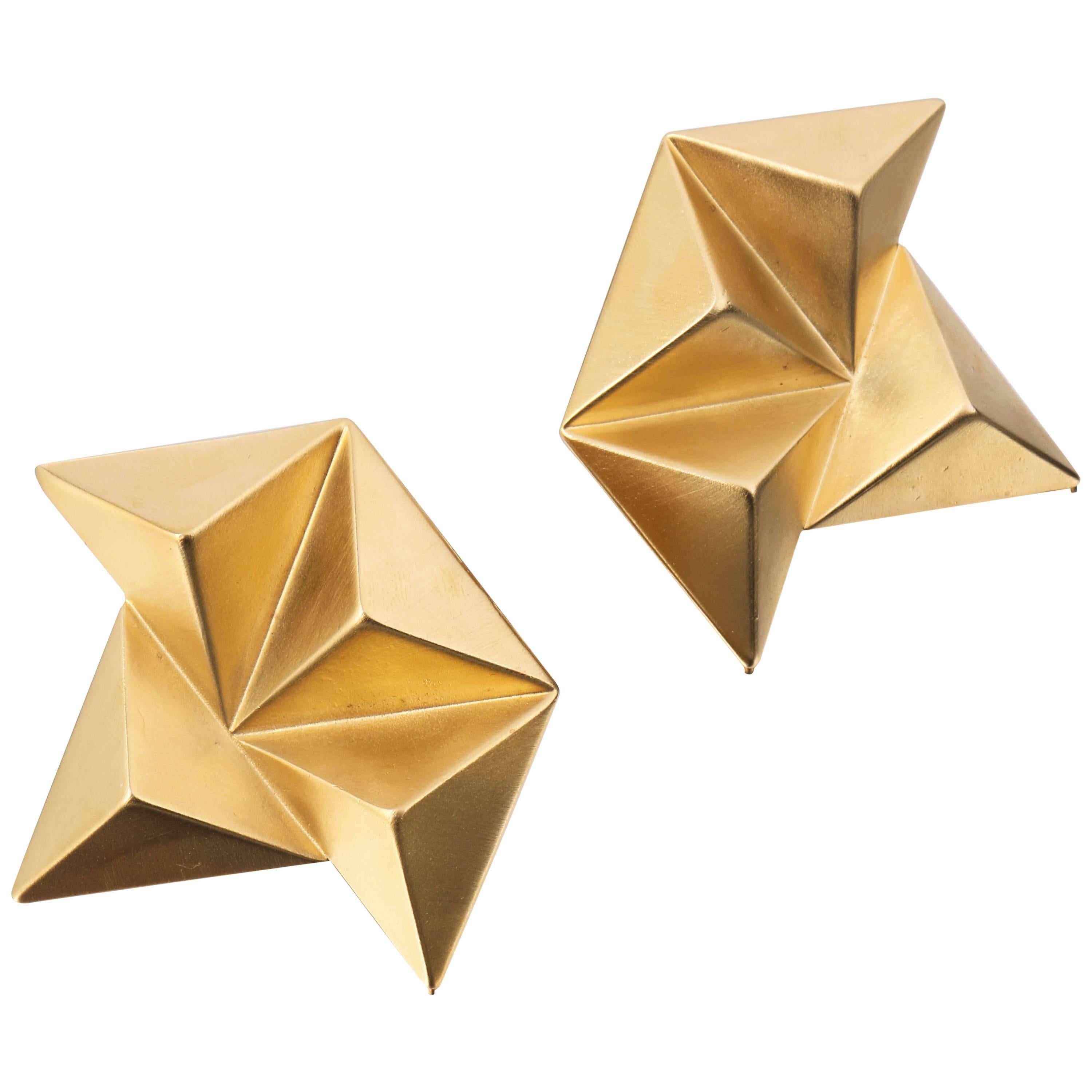 GIVENCHY c.1980's Gold Geometric Rockstud 3D Pyramid Statement Clip Earrings For Sale