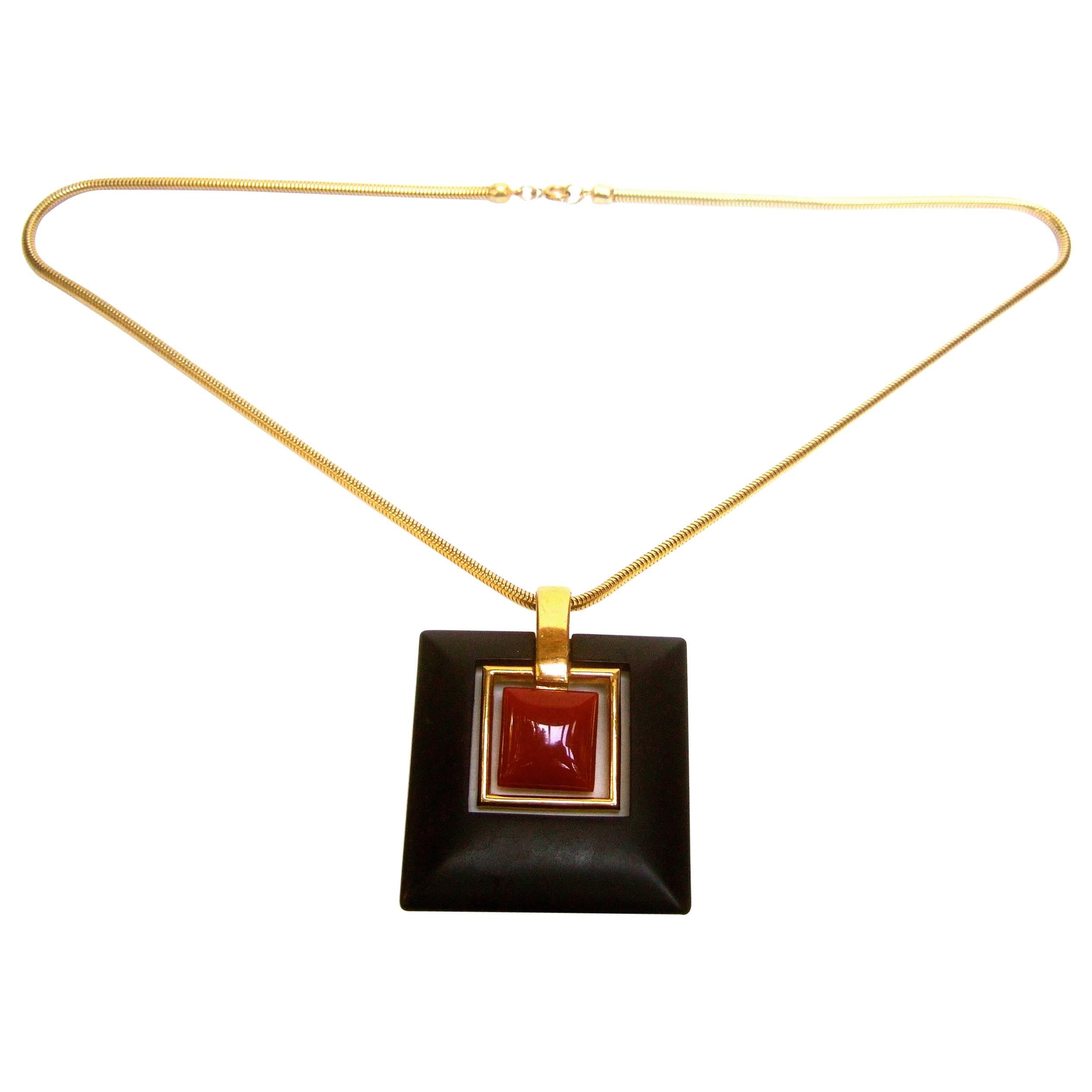 Trifari Mod Cinnabar & Ebony Resin Pendant Necklace c 1970