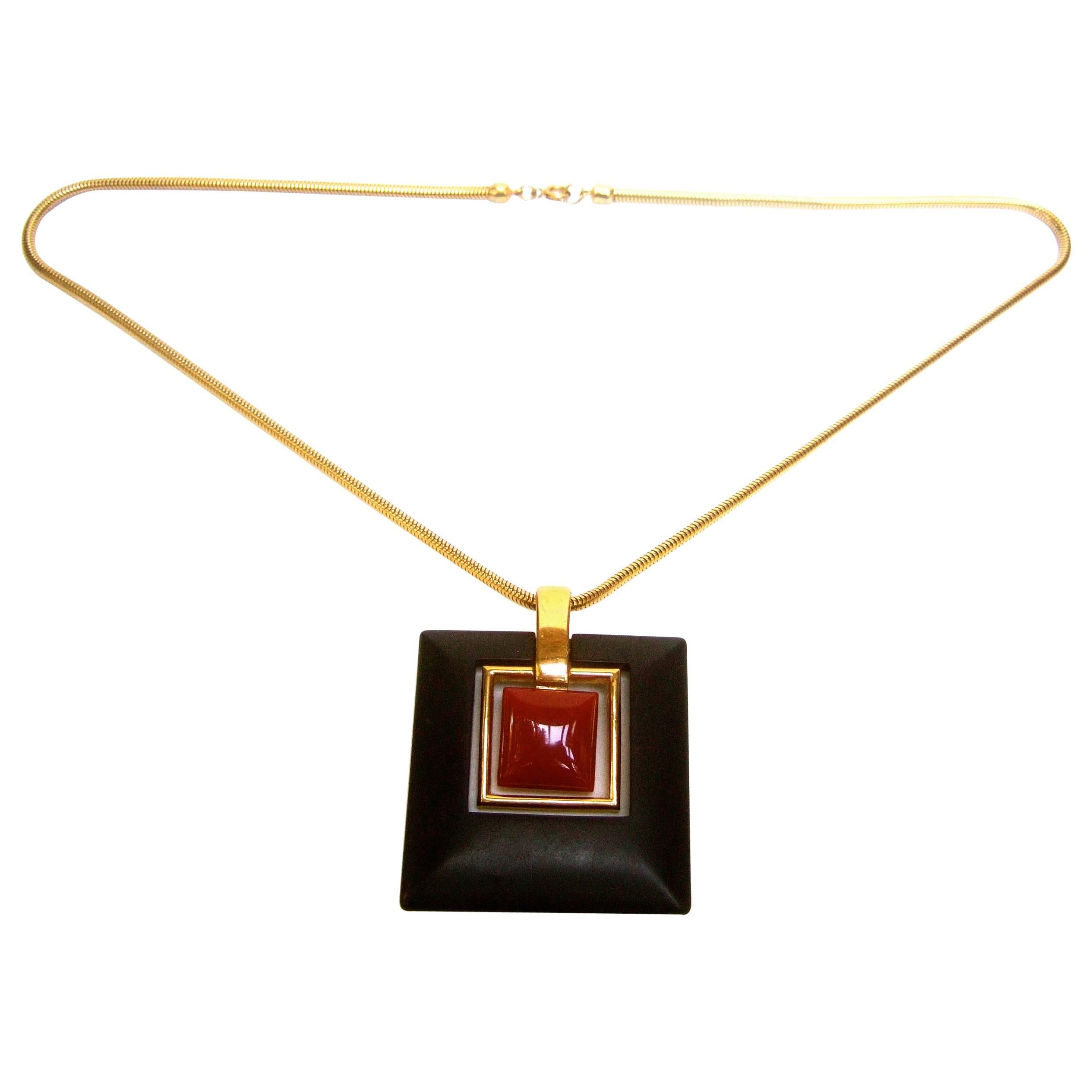 Trifari Mod Cinnabar & Ebony Resin Pendant Necklace c 1970 For Sale