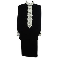 Traje de falda Oscar De La Renta de terciopelo negro con bordado blanco - 10 - Años 90