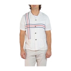 Chemise pour hommes des années 1960 avec boutons dramatiques et bordure tressée