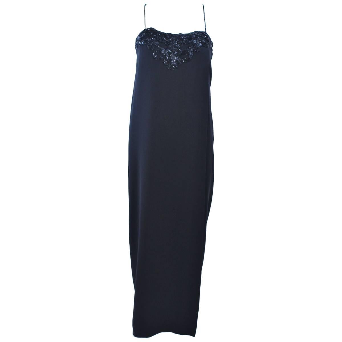 STAVROPOULOS Schwarzes Chiffon-Kleid mit perlenbesetzter Büste Größe 4 6 im Angebot