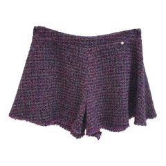 Chanel Violett Tweed Mini Shorts
