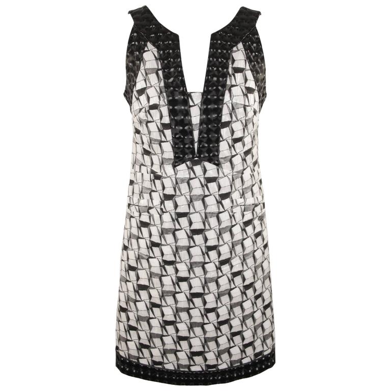 CHANEL Black and White GEOMETRIC Cotton Blend SLEEVELESS DRESS Size 36 ...