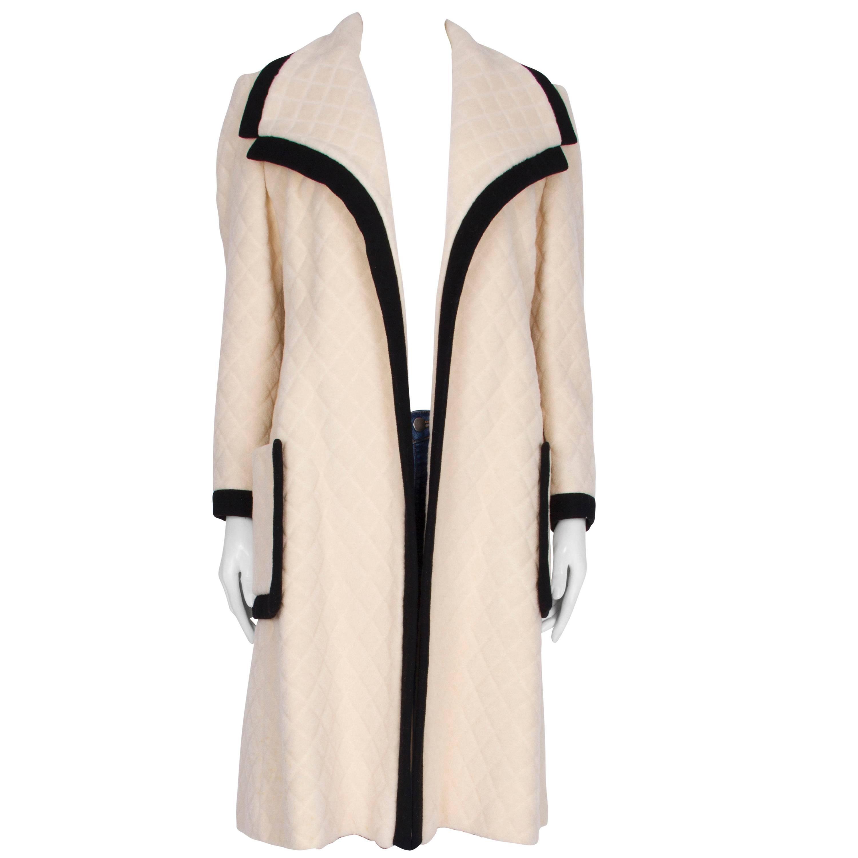 1960's Lilli Ann Ivory Diamond Stitch and Black Trim Wool Coat For Sale