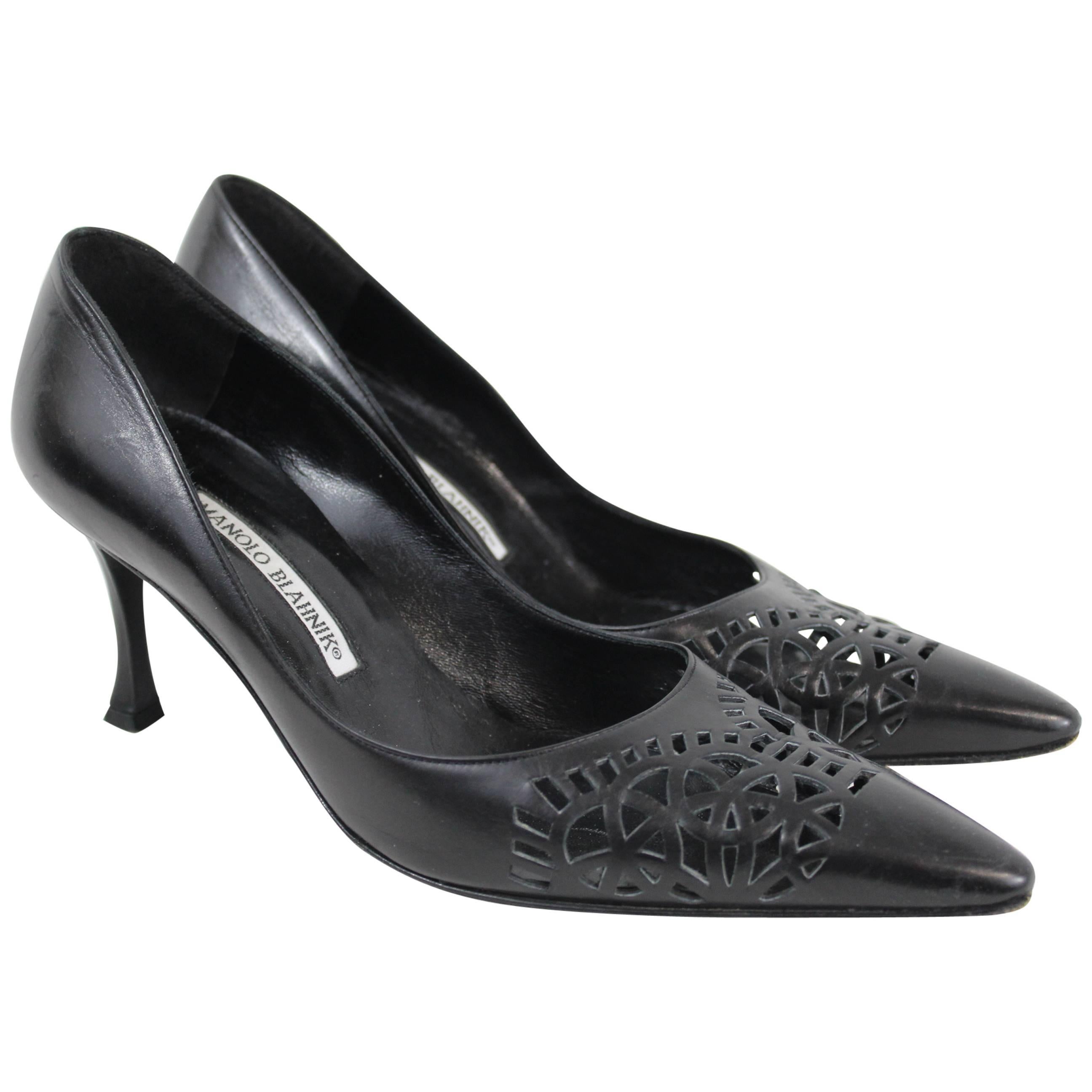 Manolo Blahnik Black Leather Shoes. Size 7 (38, 5)