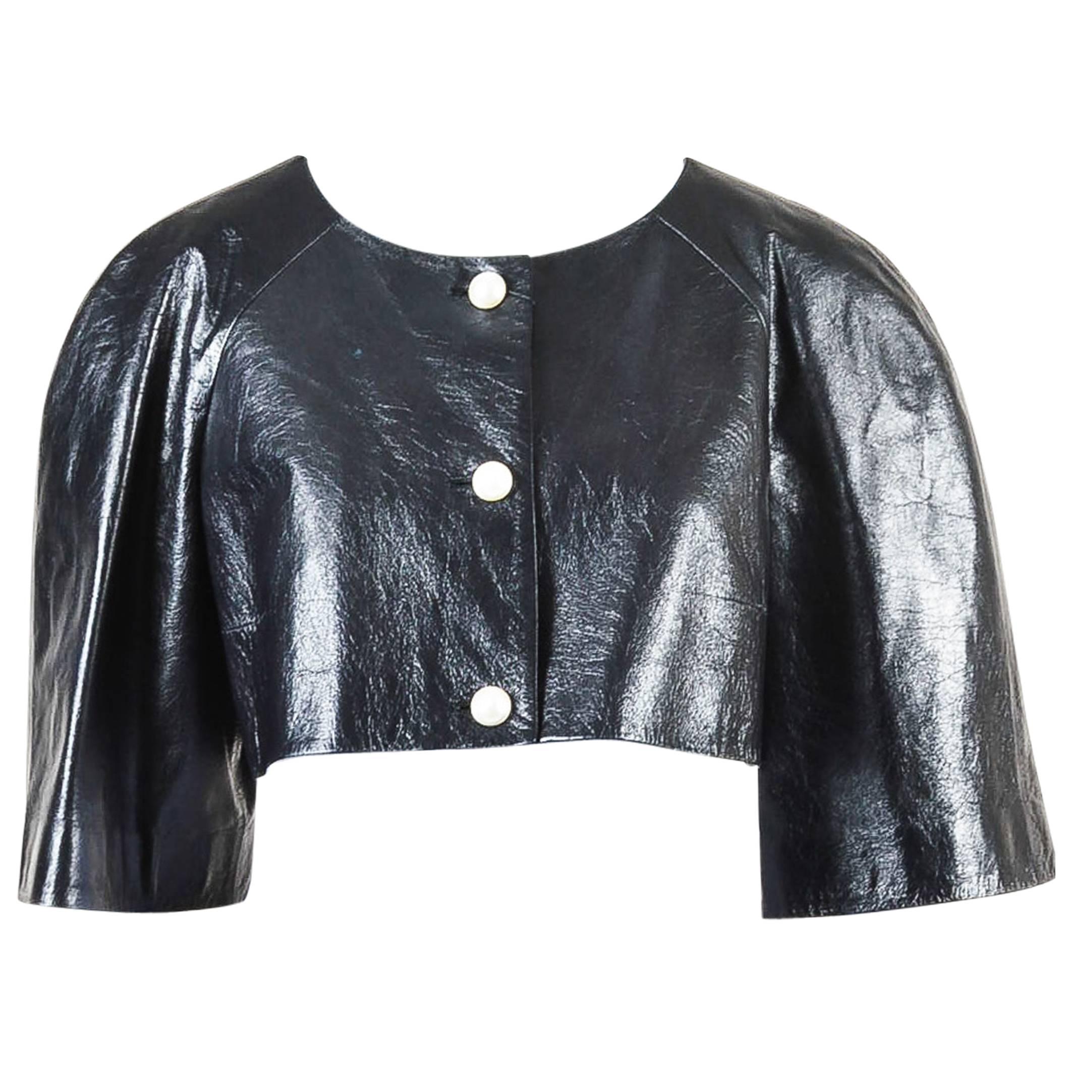 Chanel Black Leather Pearl 'CC' Buttons Cropped 3 Quarter Sleeve Jacket Size 44 For Sale