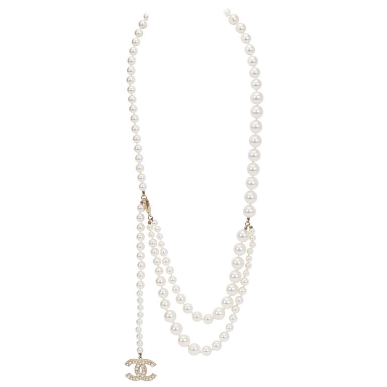 Chanel Iconic Pearl Necklace or Belt at 1stDibs | chanel pearl belt ...