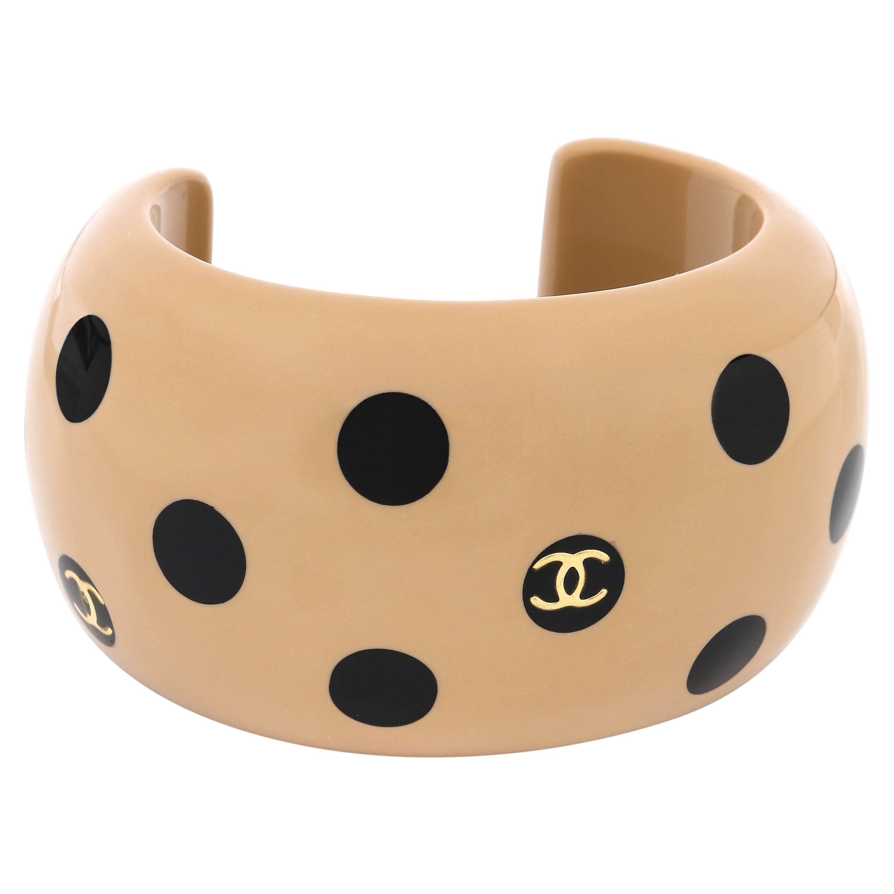 CHANEL Autumn 2000 CC Emblem Wide Tan Camel Black Polka Dot Resin Cuff Bracelet